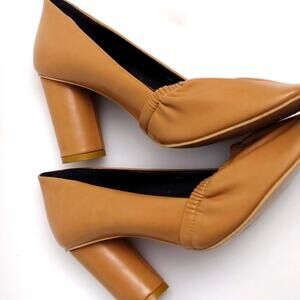 Dress heels sz 9.5M Brown Leather